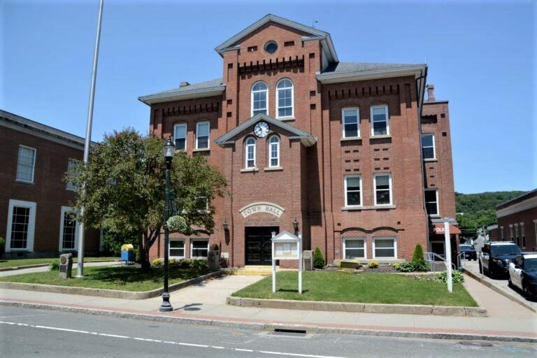 Photo of Winchester CT Town Hall
